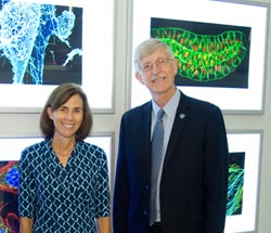 NIH Director Francis Collins with NIH scientist and ASCB President Jennifer Lippincott-Schwartz at the Life: Magnified exhibit. Credit: Charles Votaw Photography.